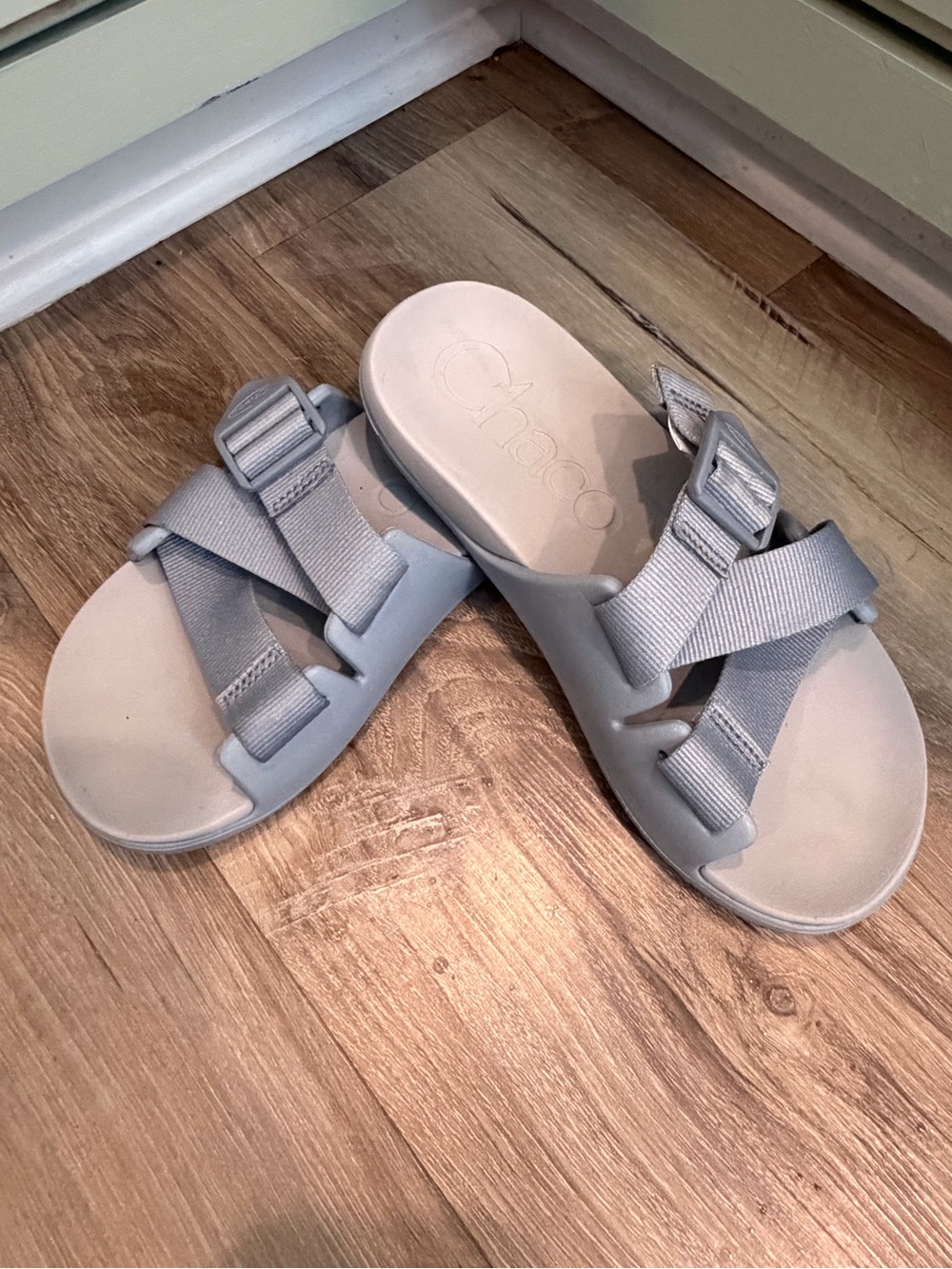 Chaco Chillos Slide Womens Sandals w/ adjustable crisscross straps